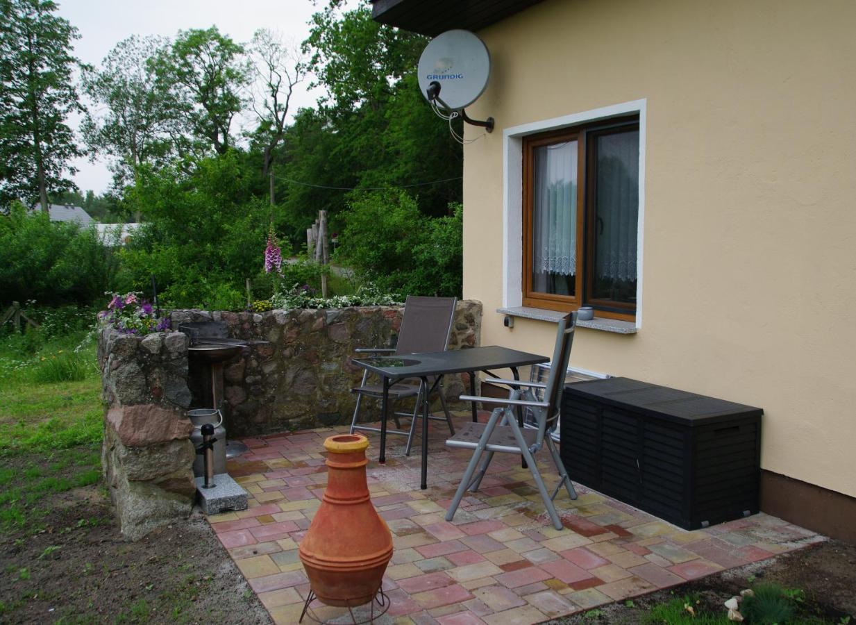 Bungalow Am Forsthaus Stagniess 于克里茨 外观 照片