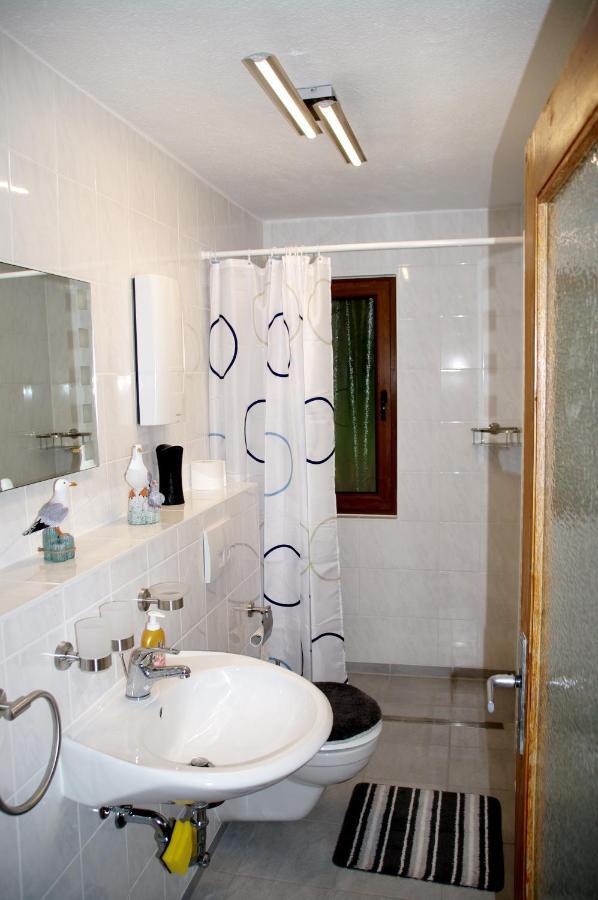 Bungalow Am Forsthaus Stagniess 于克里茨 外观 照片